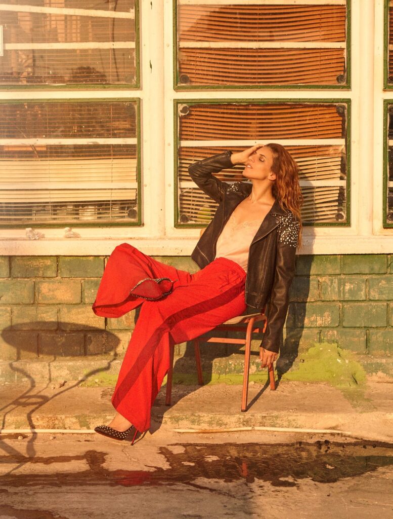 Angelika Dusk — MONOPOLI.GR Art Meets Fashion shoot — photo by Katerina Tsatsani